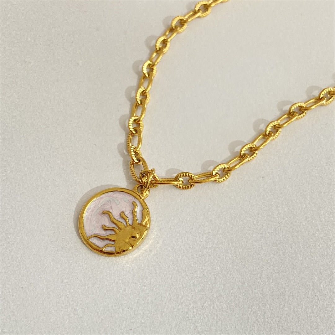 Vintage three-dimensional sun and moon round coin necklace mother-of-pearl pendant jewelry