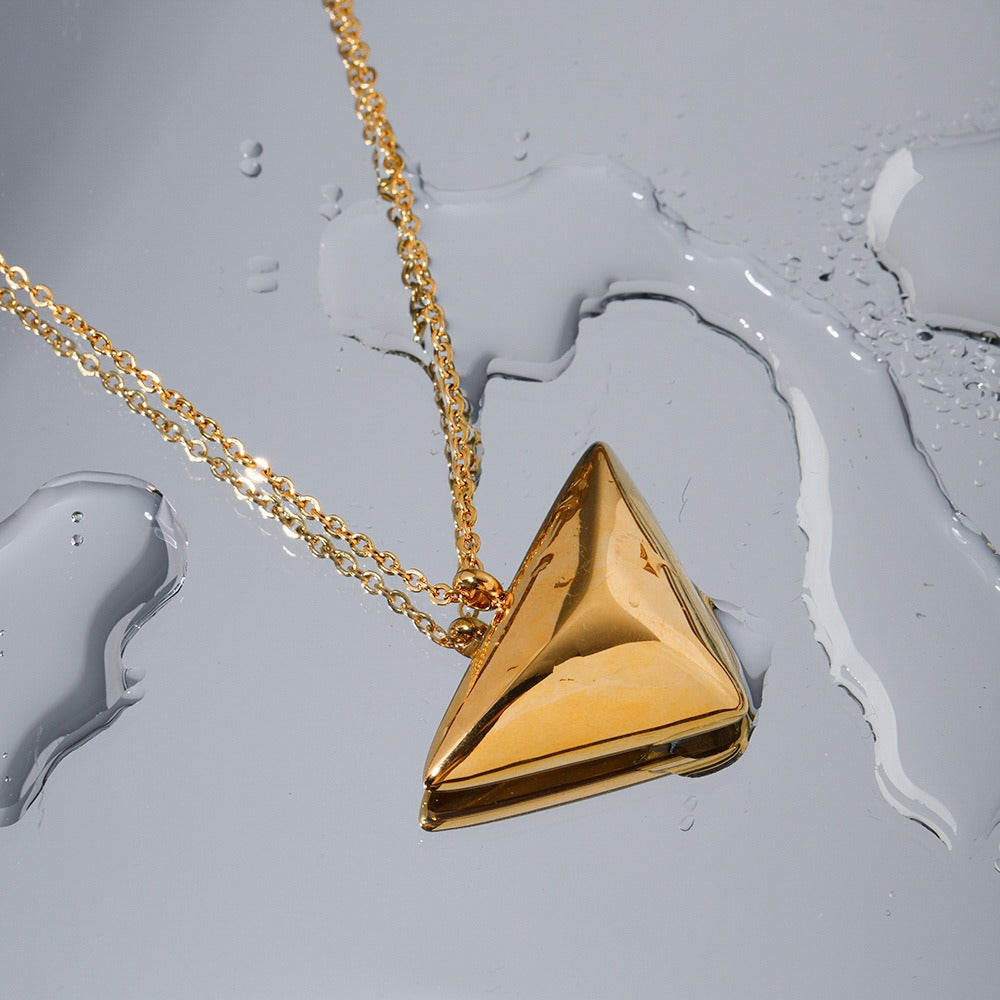 Triangle pendant necklace