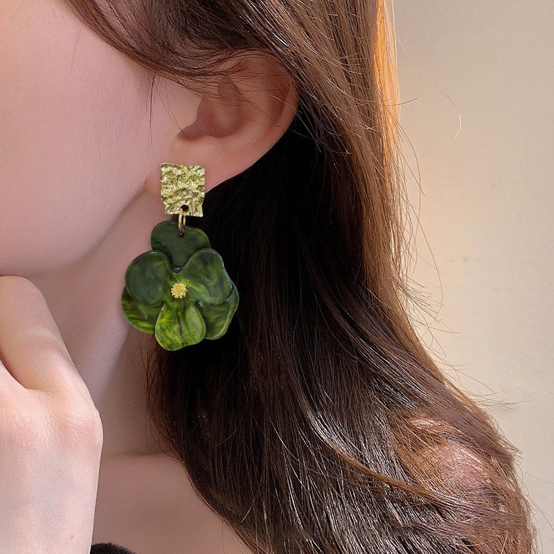 Light Luxury Style Earrings